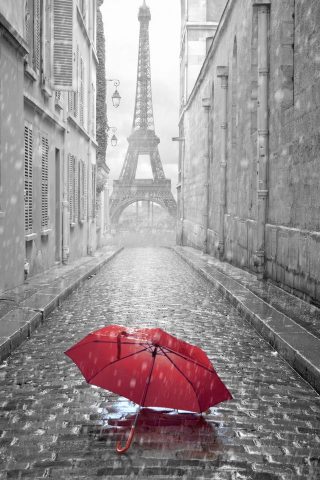 赤い傘パリ通り雨の日エッフェル塔iPhone5壁紙
