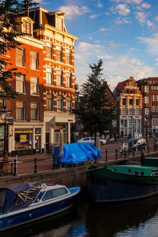 アムステルダム運河の朝iPhone6壁紙