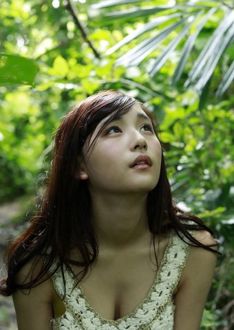 浅川梨奈 女優および元歌手 iPhone 8/Android壁紙