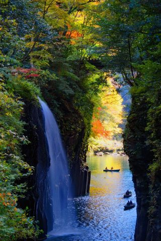 宮崎県高千穂峡の滝iPhone 7/Android壁紙